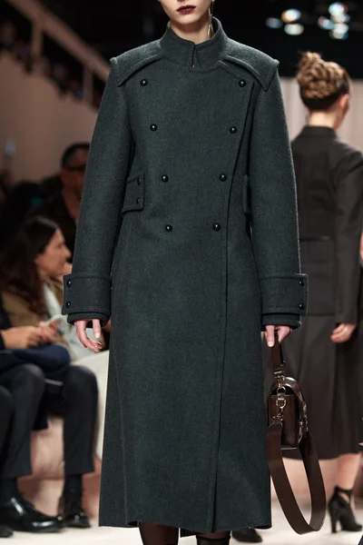 Look 33